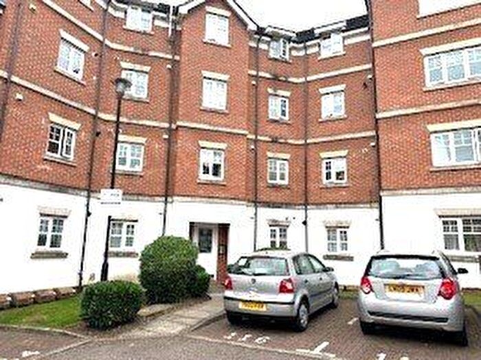 2 Bedroom Flat To Rent In Symphony Close, Edgware, HA8
