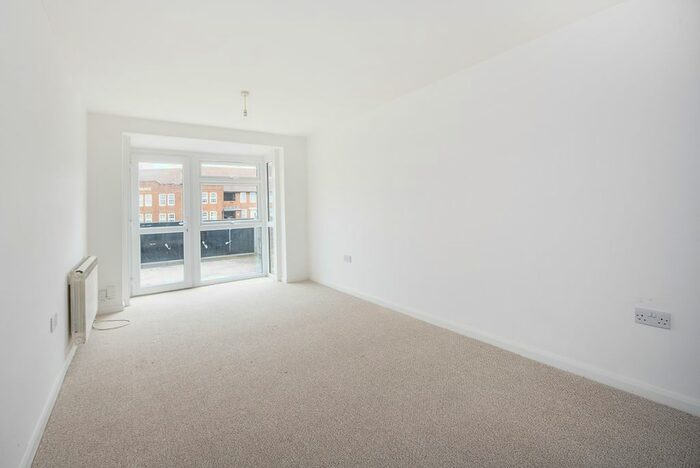 2 Bedroom Flat To Rent In Ace Parade, Hook Road, Chessington, KT9