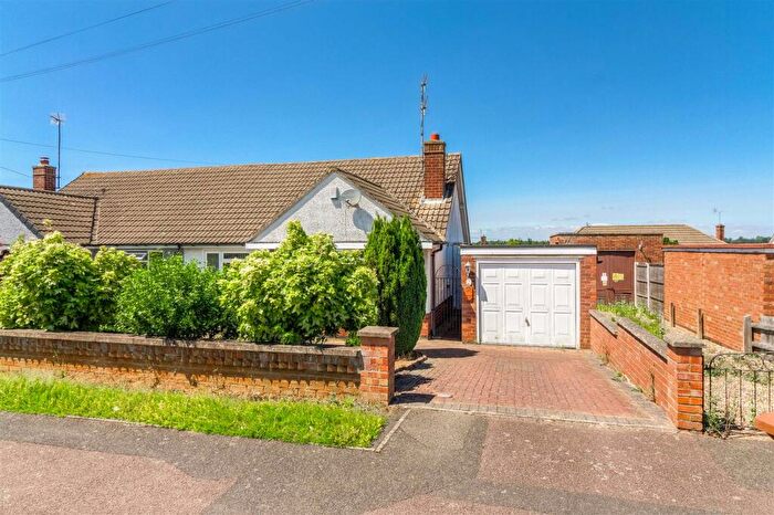 2 Bedroom Semi-Detached Bungalow For Sale In Cedar Way, 'The Pyghtle', Wellingborough, NN8
