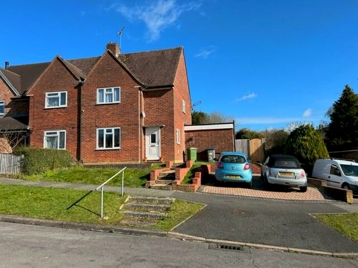 4 Bedroom Semi-Detached House To Rent In Fox Lane, Winchester, SO22