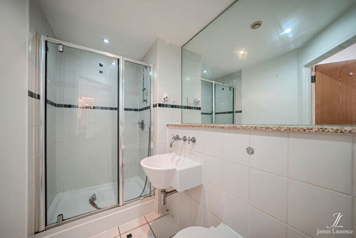 2 Bedroom Apartment To Rent In Southside, St. John's Walk, Birmingham City Centre, B5