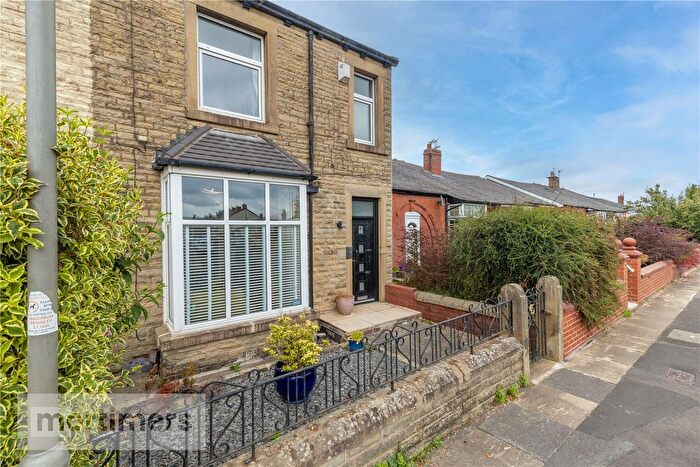 3 Bedroom End Of Terrace House For Sale In Moss Hall Road, Accrington, Lancashire, BB5