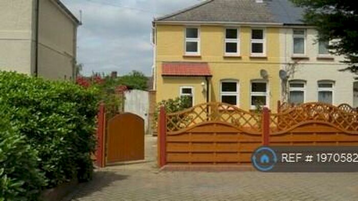 3 Bedroom Semi-Detached House To Rent In Jessamine Place, Dartford, DA2