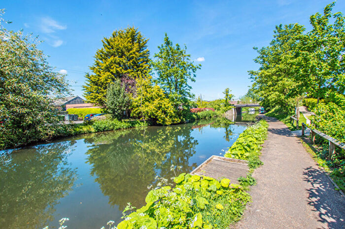 2 Bedroom Apartment To Rent In Smeaton Court, Hertford, SG13