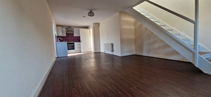 1 Bedroom Flat To Rent In High Street, Birmingham, B14