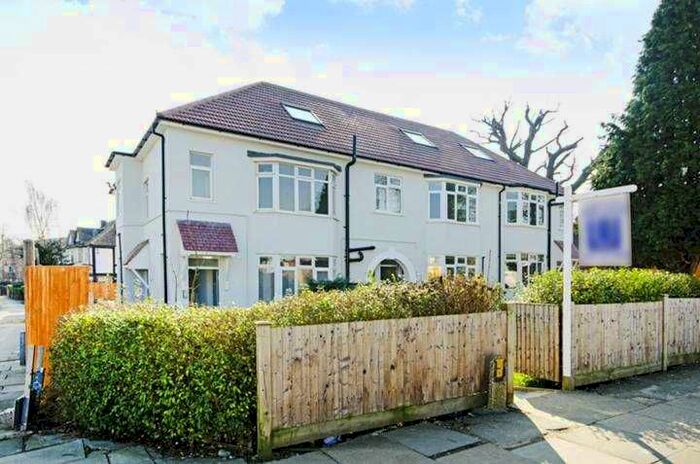 2 Bedroom Flat To Rent In Rushgrove Avenue, London, NW9