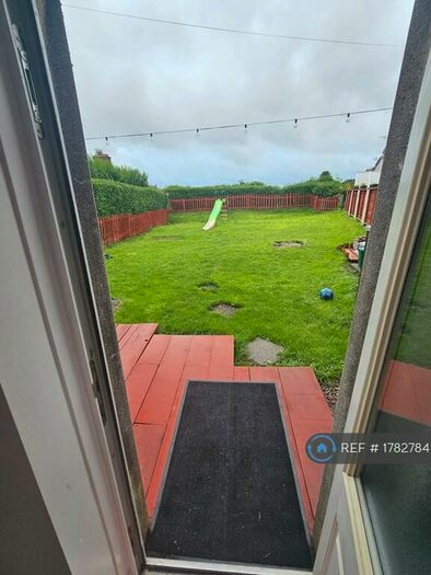 2 Bedroom Terraced House To Rent In Cadwaladr Circle, Swansea, SA1