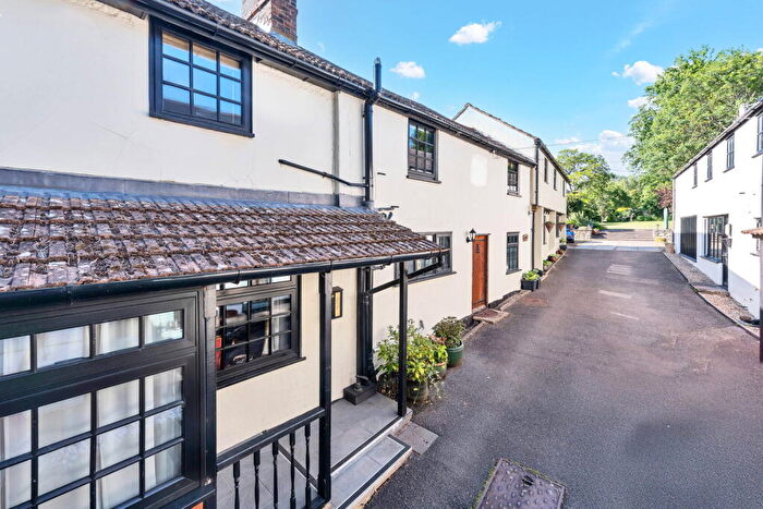 4 Bedroom Mews For Sale In Church Street, Hargrave, NN9