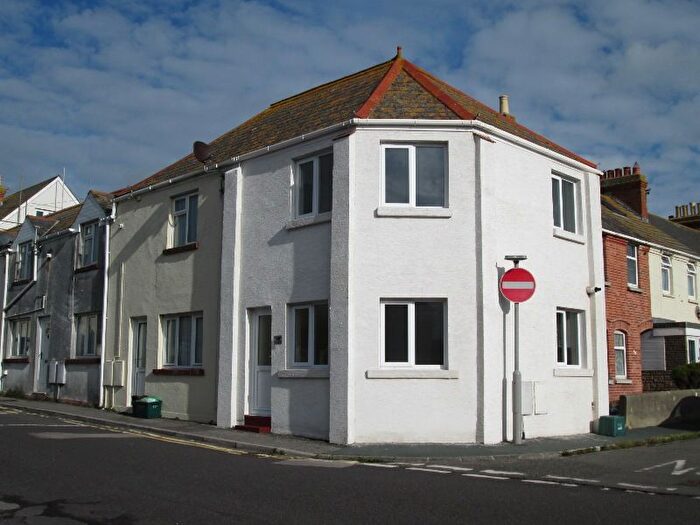 1 Bedroom Detached House To Rent In High Street, Wyke Regis, Weymouth, Dorset, DT4