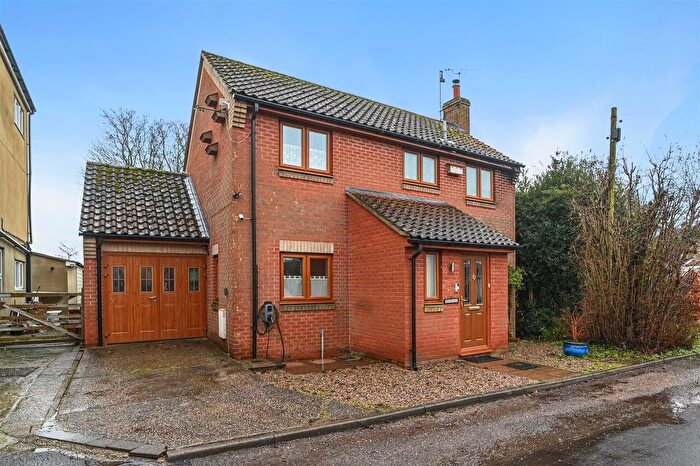 3 Bedroom Detached House For Sale In Mission Lane, East Bergholt, CO7