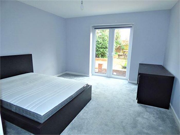 1 Bedroom Flat To Rent In Woodfield Park Drive, Leigh On Sea, Leigh On Sea, SS9