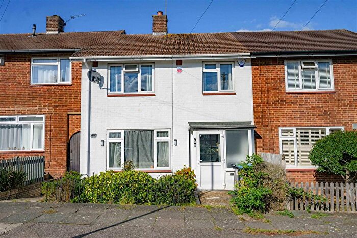 3 Bedroom Terraced House For Sale In Candlefield Road, Hemel Hempstead, HP3