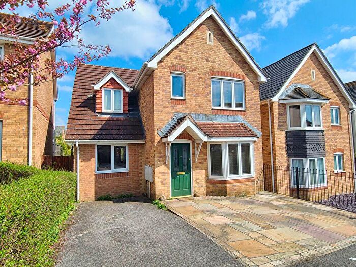3 Bedroom Detached House For Sale In Jessica Crescent, Totton, SO40