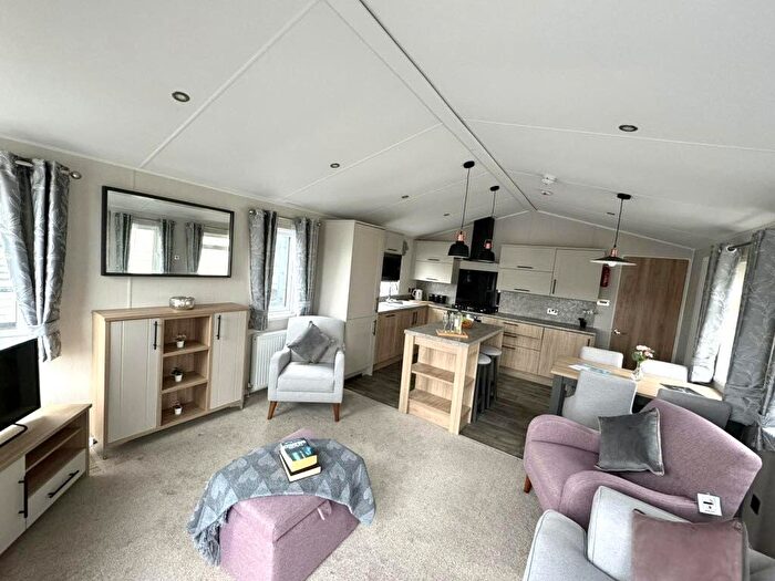 3 Bedroom Caravan For Sale In Willerby Waverley () Broadwater, Broadwater Holiday Park, Fleetwood Road, Fleetwood, Lancashire, FY7