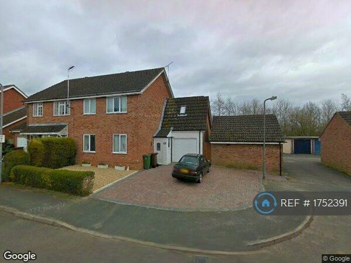 Studio To Rent In Valley Road, Buckingham, MK18