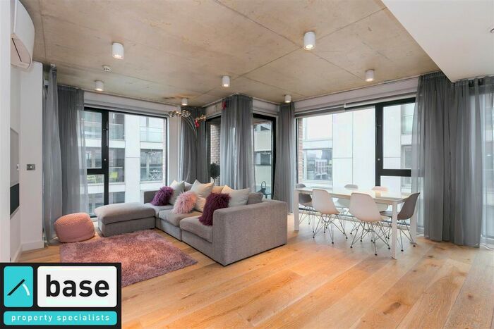 3 Bedroom Flat To Rent In Railway Arches, Mentmore Terrace, London, E8