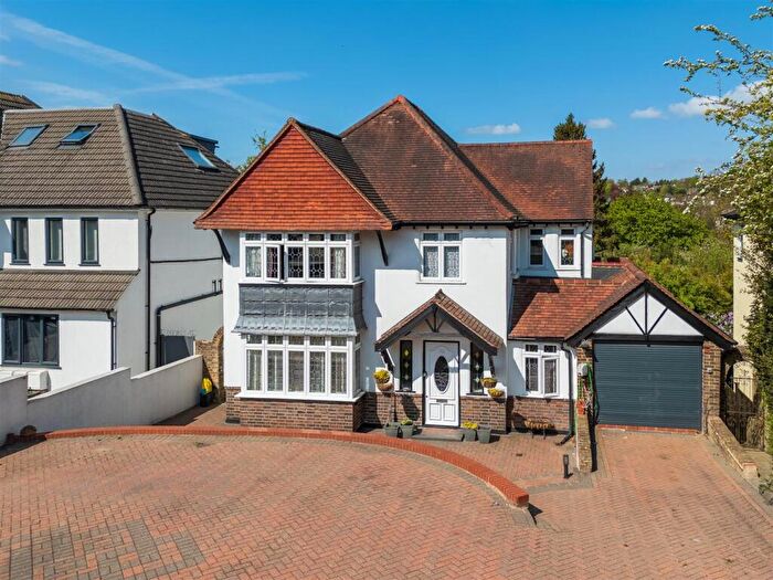 4 Bedroom Detached House For Sale In Hartley Down, Purley, CR8