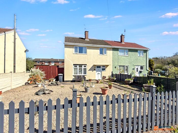 3 Bedroom Semi-Detached House For Sale In Melrose Road, Thringstone, LE67