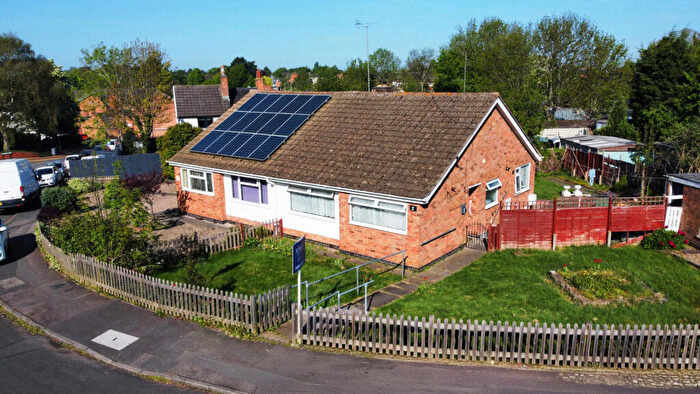 2 Bedroom Bungalow To Rent In Godwin Avenue, Wigston, LE18