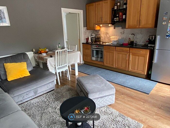 2 Bedroom Maisonette To Rent In Trinity Road, London, N22