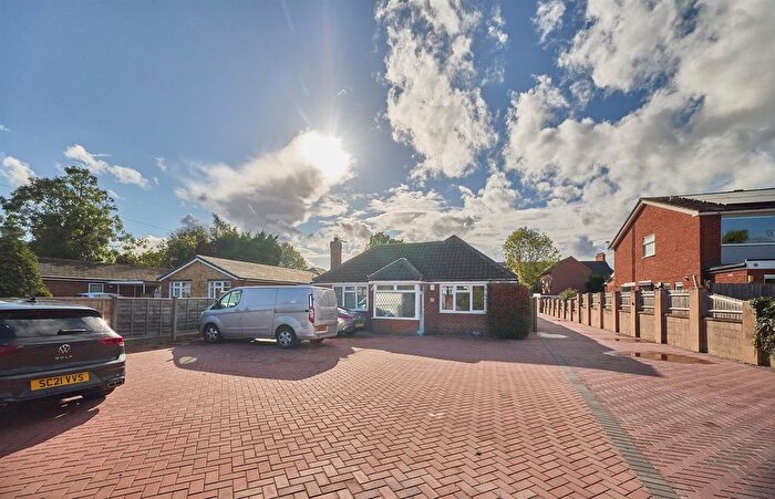 3 Bedroom Detached Bungalow For Sale In Stoke Road, Hinckley, LE10