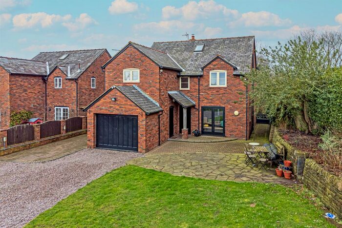 4 Bedroom Detached House For Sale In Dunham On The Hill, Frodsham, WA6