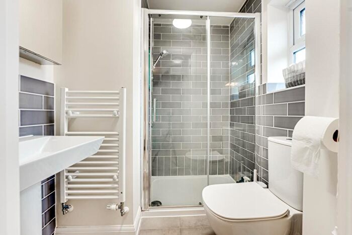 3 Bedroom Semi Detached House For Sale In Pintail Lane, Thrapston, NN14