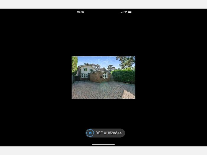 5 Bedroom Detached House To Rent In West Hill Road, Hoddesdon, EN11