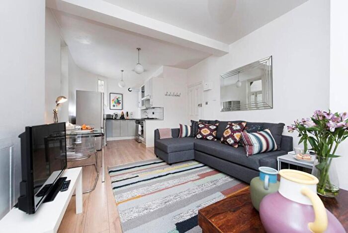 1 Bedroom Maisonette To Rent In Northdown Street, King's Cross, London, N1
