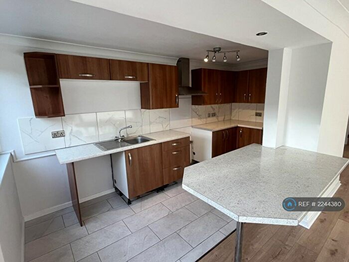 2 Bedroom Terraced House To Rent In Barke Road, Cumbernauld, Glasgow, G67