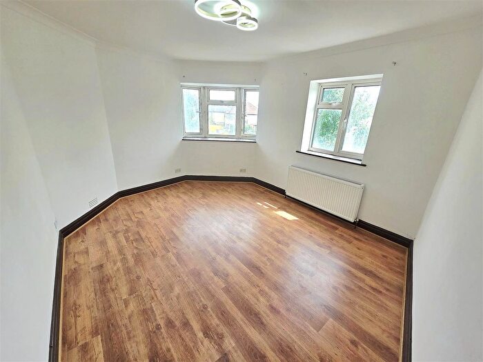 2 Bedroom Flat To Rent In Church Road, Northolt, UB5