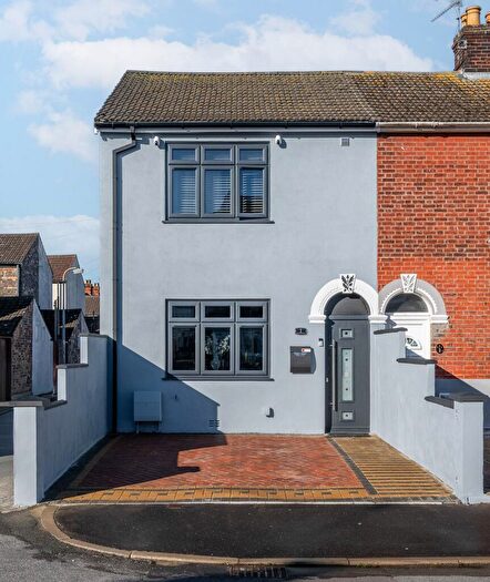 3 Bedroom End Of Terrace House For Sale In Churchill Road, Great Yarmouth, NR30