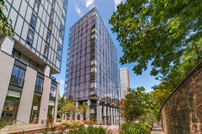 2 Bedroom Apartment To Rent In The Stile, Aspin Lane, Manchester, M4