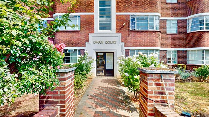1 Bedroom Flat For Sale In Oman Avenue, London, NW2