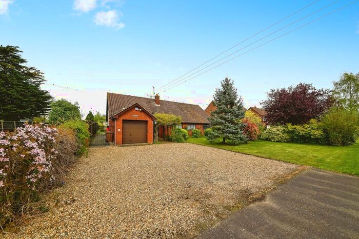 4 Bedroom Bungalow For Sale In The Causeway, Stow Bridge, King's Lynn, Norfolk, PE34