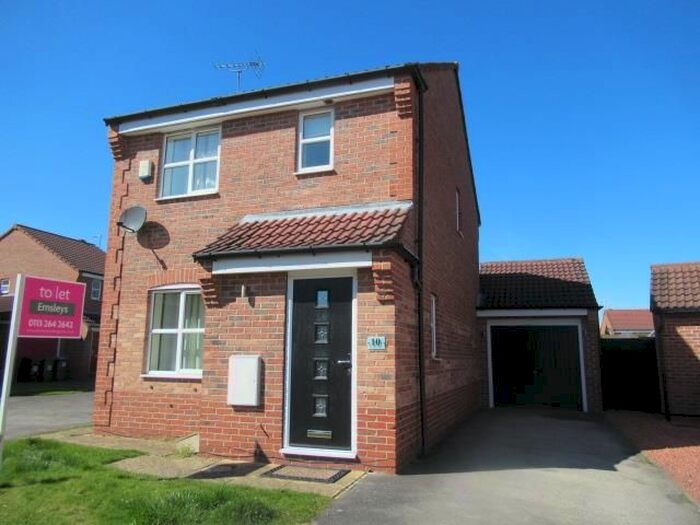 3 Bedroom Detached House To Rent In Fenton Avenue, Woodlesford, Leeds, LS26