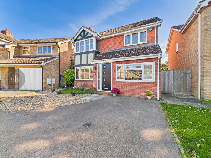4 Bedroom Detached House For Sale In Thistledown Drive, Ixworth, IP31