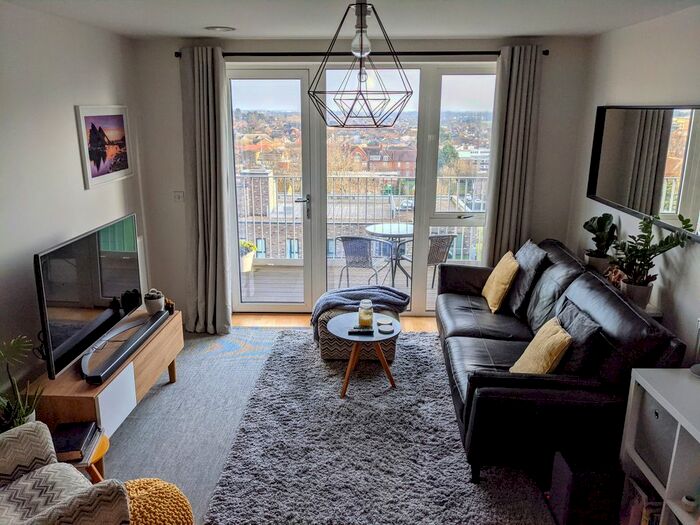 1 Bedroom Flat To Rent In Windsor Road, Slough, SL1