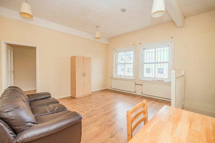 Studio To Rent In St. Albans Road, Watford, Hertfordshire, WD24