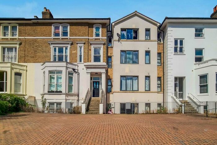 1 Bedroom Flat To Rent In Widmore Road, Bromley, BR1