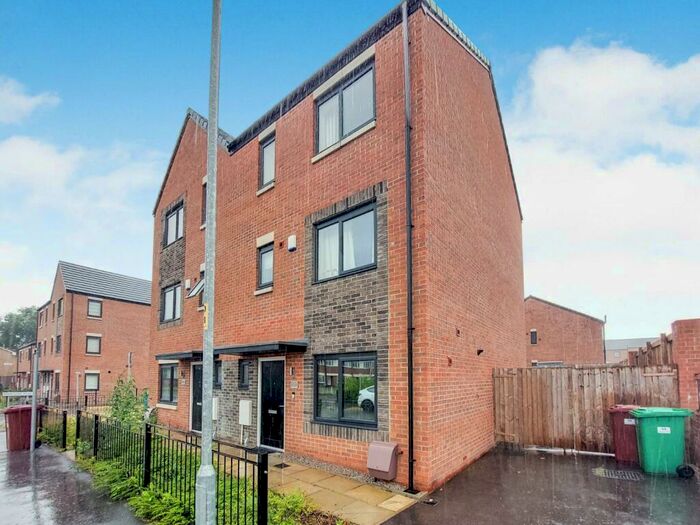 4 Bedroom Semi-Detached House To Rent In Winstanley Road, Miles Platting, Manchester, M40