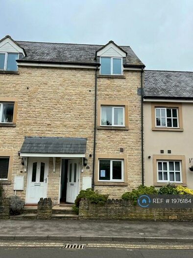 3 Bedroom Terraced House To Rent In Athelstan Court, Malmesbury, SN16