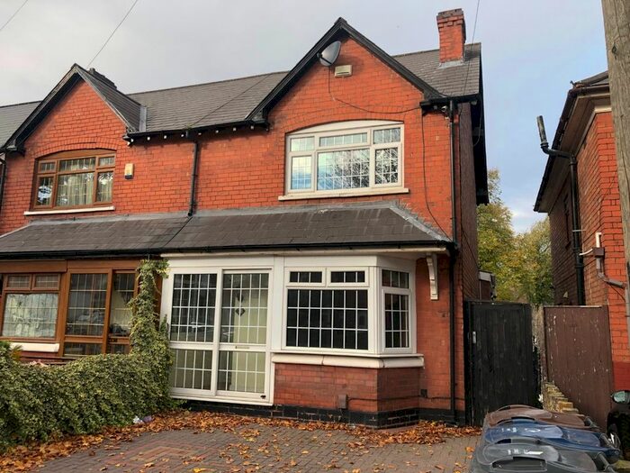 3 Bedroom Semi-Detached House To Rent In Finnemore Road, Bordesley Green, Birmingham, West Midlands B9