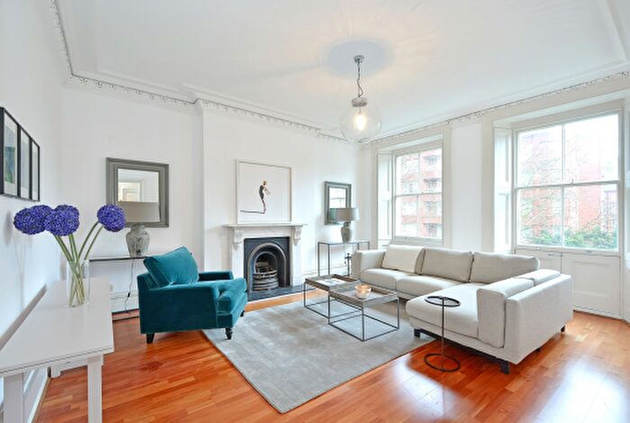 2 Bedroom Flat To Rent In Palace Gate, London, W8