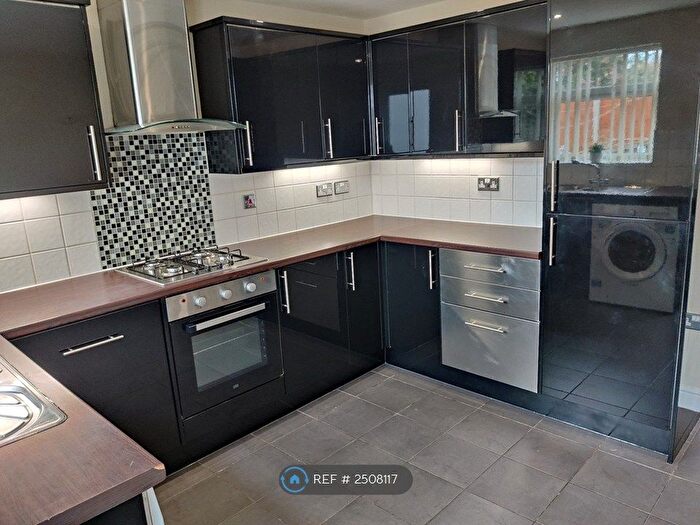 4 Bedroom End Of Terrace House To Rent In Chambers Street, Crewe, CW2