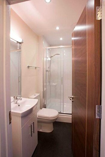 1 Bedroom Flat To Rent In Queens Road, Clifton, BS8