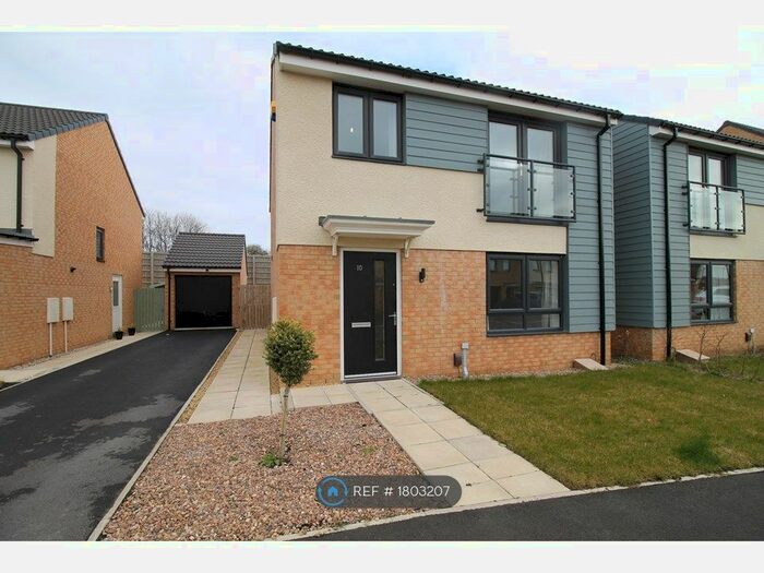 4 Bedroom Detached House To Rent In Harbottle Grove, Holystone, Newcastle Upon Tyne, NE27