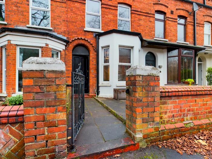 4 Bedroom Flat To Rent In Delhi Street, Belfast BT7