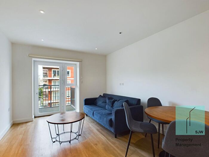 1 Bedroom Apartment To Rent In Beaufort Square, Fairbank House, NW9