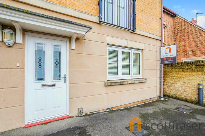 1 Bedroom Apartment To Rent In Marsh Lane, Witney, OX28